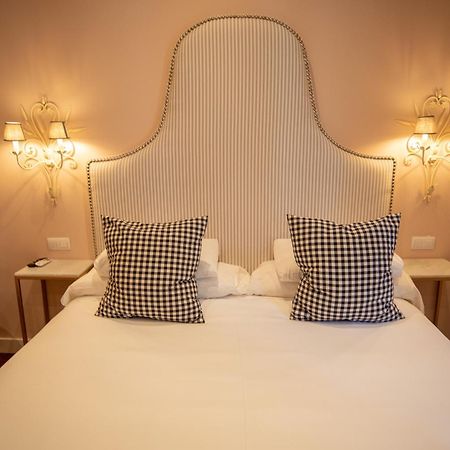 Hotel Carmen Boutique Баеза Екстериор снимка