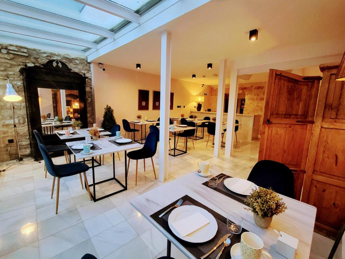 Hotel Carmen Boutique Баеза Екстериор снимка
