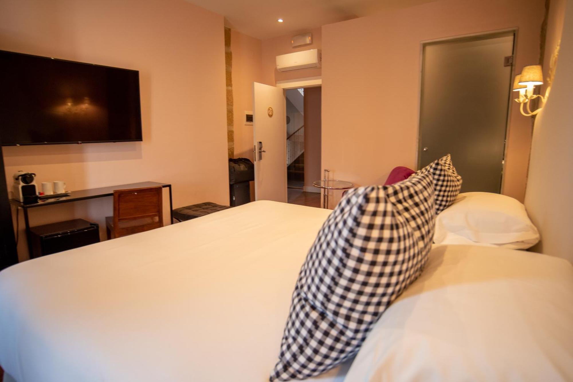 Hotel Carmen Boutique Баеза Екстериор снимка