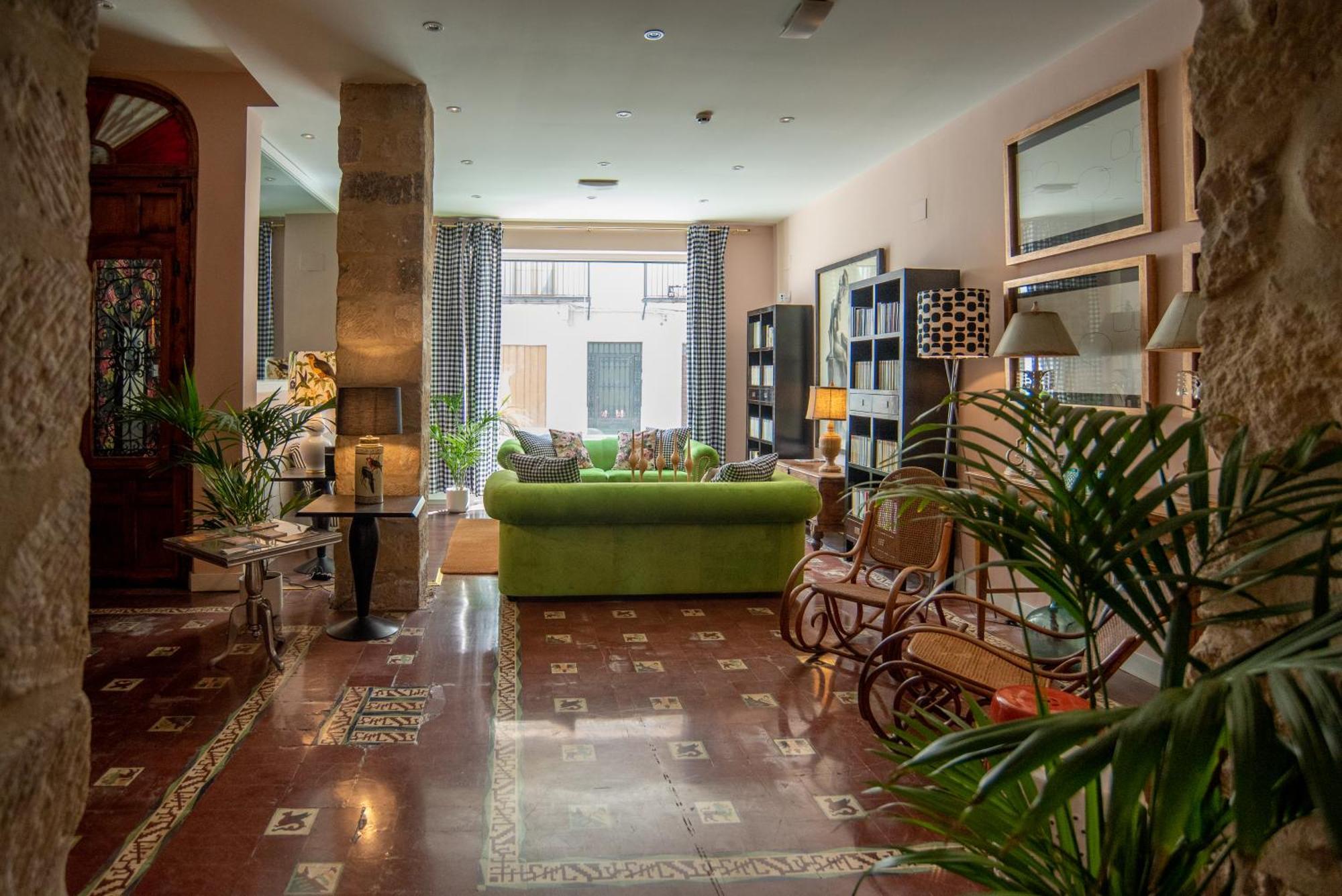Hotel Carmen Boutique Баеза Екстериор снимка